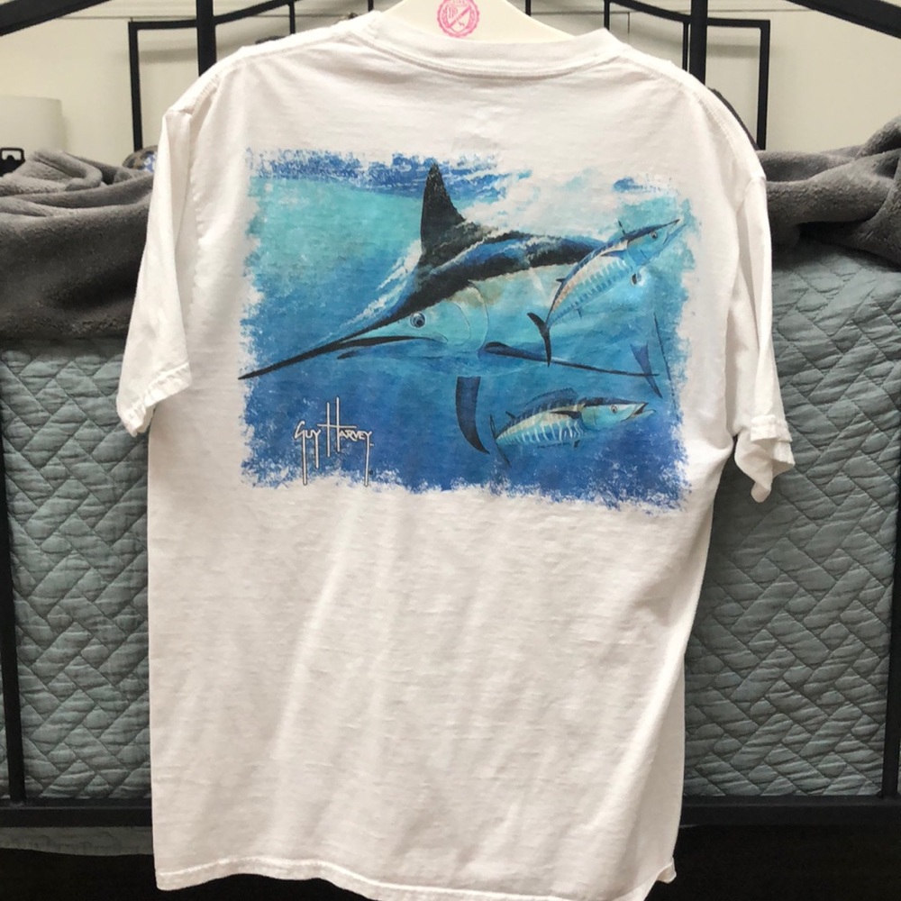 MEDIUM White Guy Harvey T-shirt
